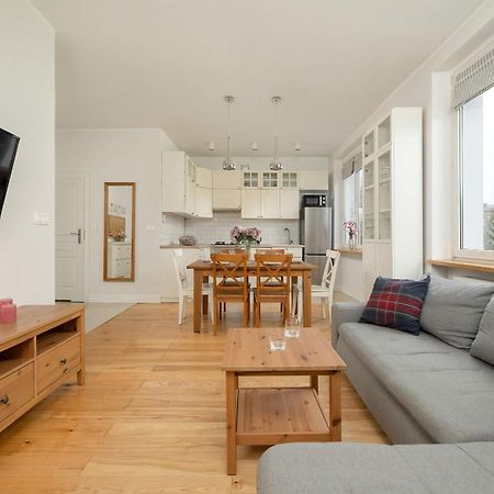 Pawlowa Stylish Apartment With Balcony & Home Office Wroclaw By Noclegi Renters Bagian luar foto