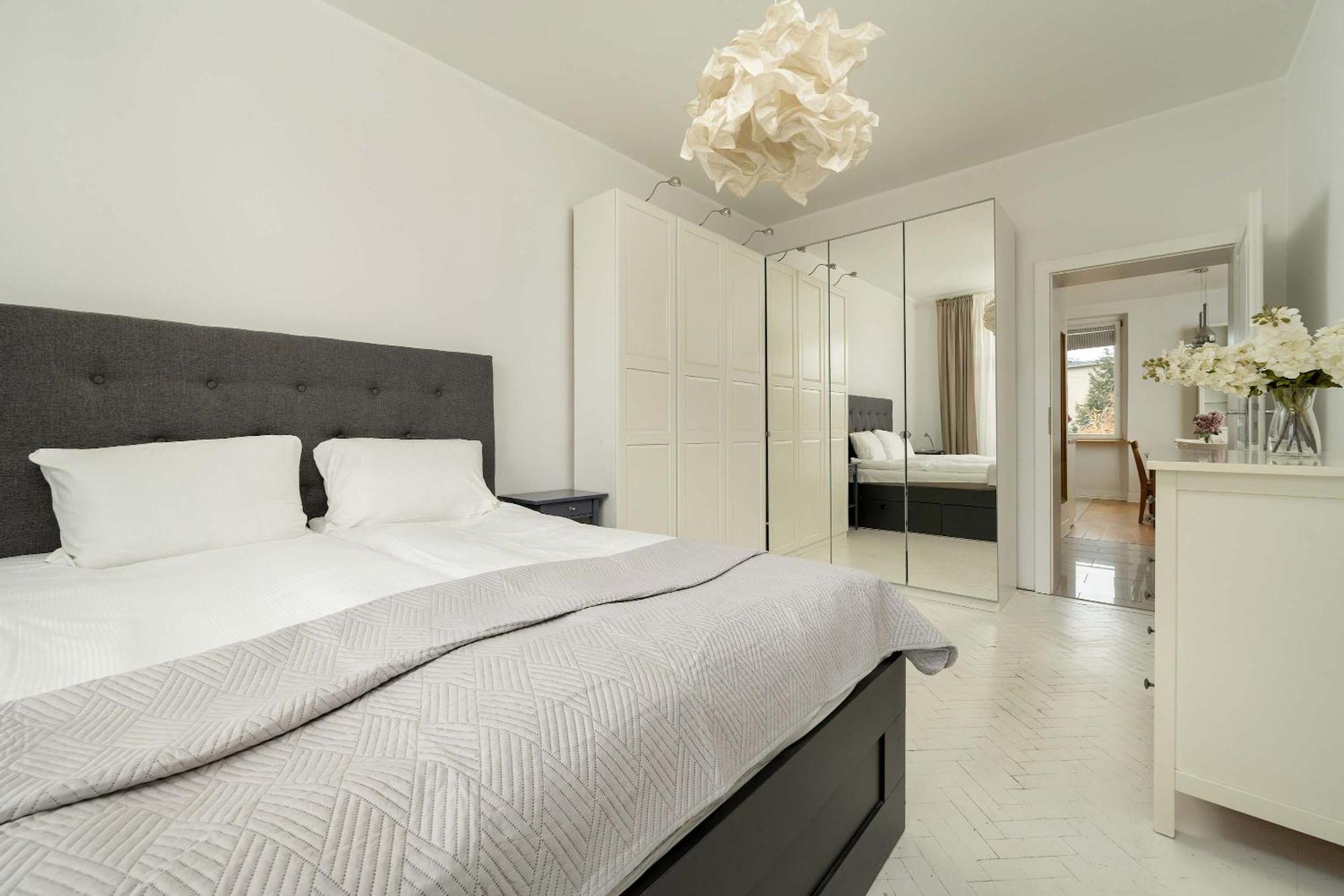 Pawlowa Stylish Apartment With Balcony & Home Office Wroclaw By Noclegi Renters Bagian luar foto