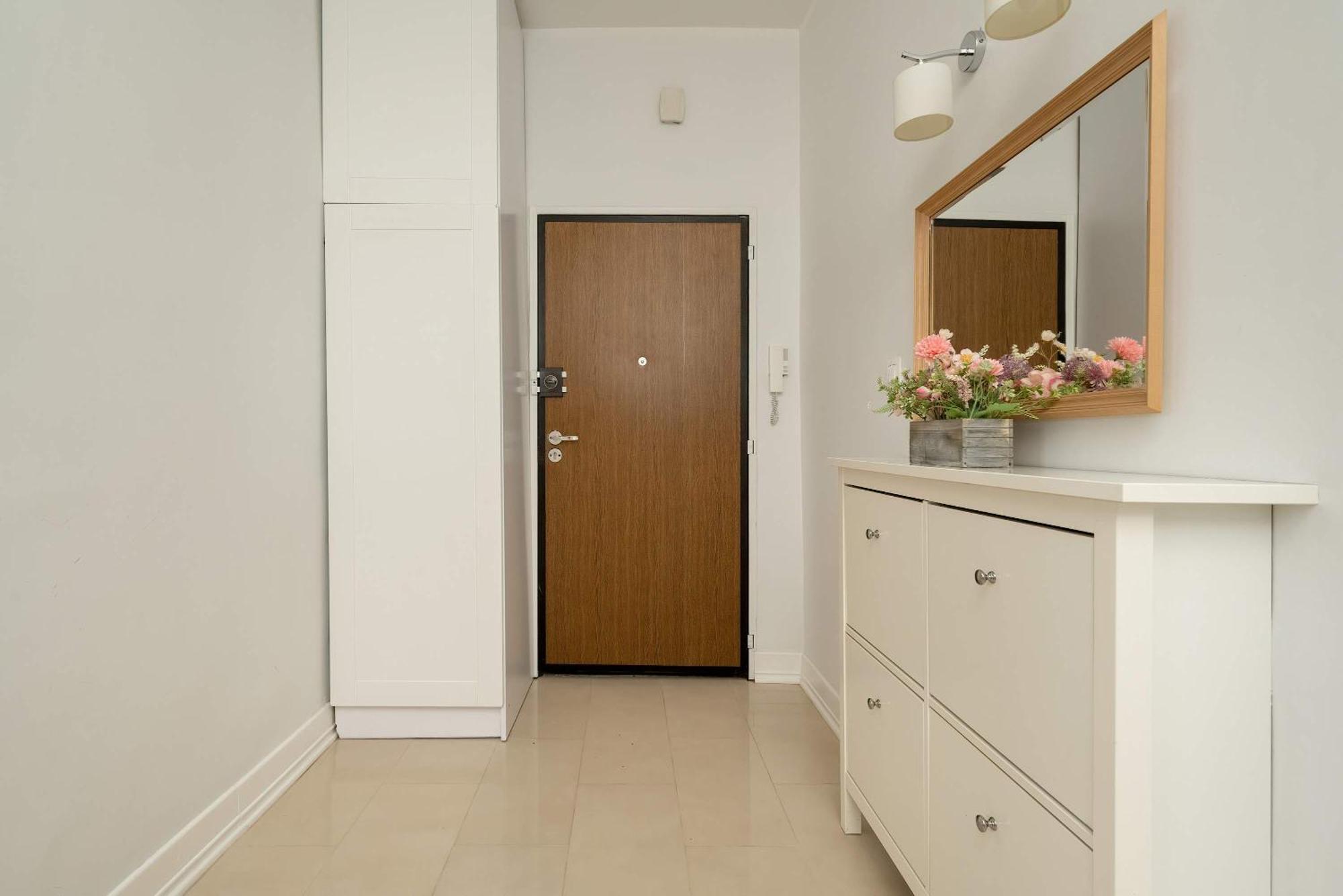 Pawlowa Stylish Apartment With Balcony & Home Office Wroclaw By Noclegi Renters Bagian luar foto