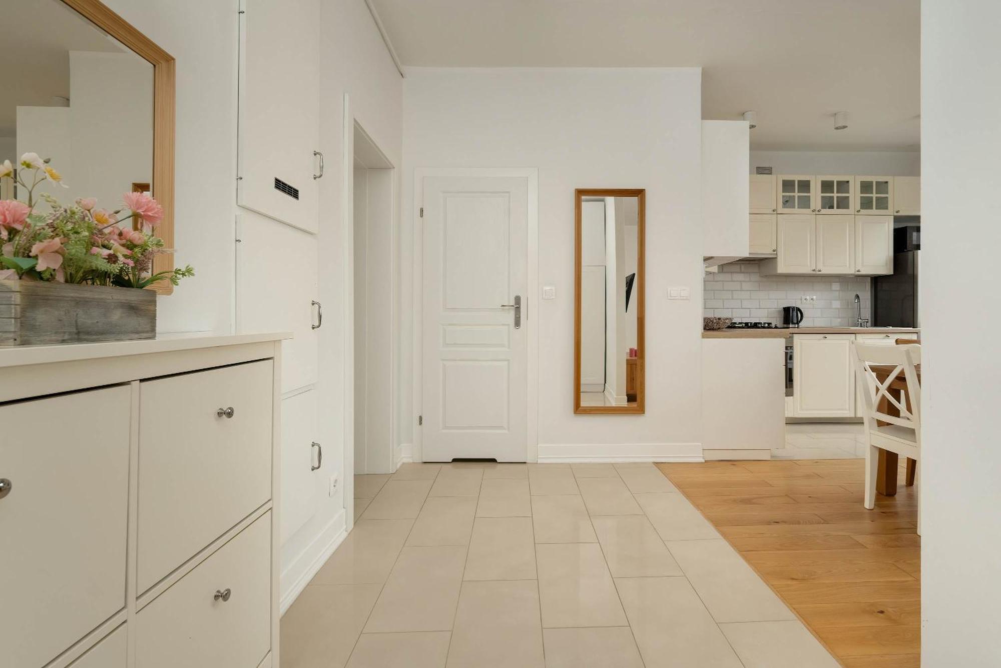 Pawlowa Stylish Apartment With Balcony & Home Office Wroclaw By Noclegi Renters Bagian luar foto
