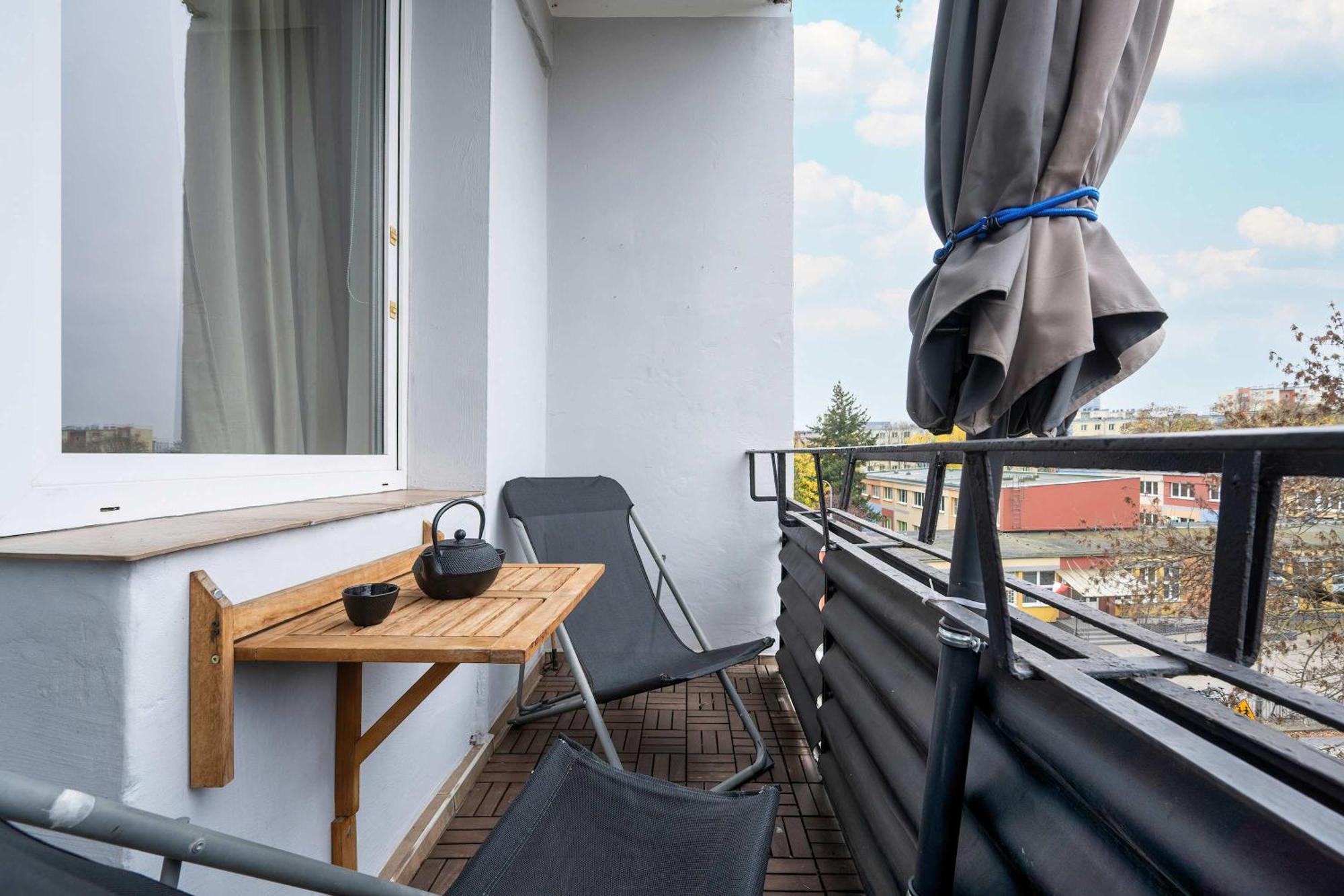 Pawlowa Stylish Apartment With Balcony & Home Office Wroclaw By Noclegi Renters Bagian luar foto